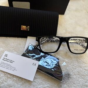 DOLCE & Gabbana with purchase receipt